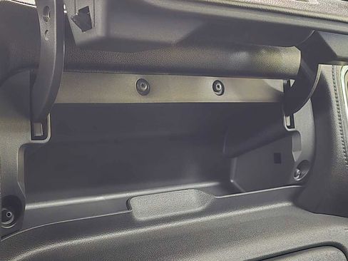 Used 2021 Chevrolet Silverado 1500 LT Trail Boss w/ Convenience Package II image 35