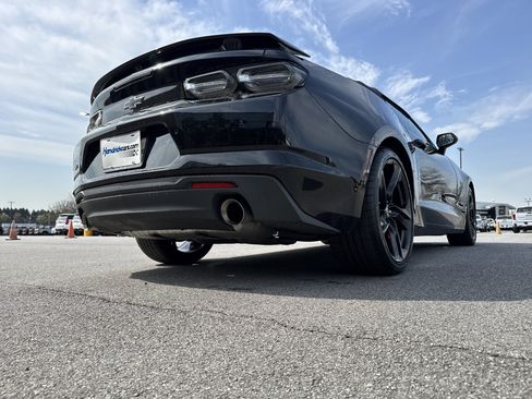 Used 2024 Chevrolet Camaro SS image 10