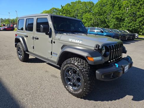 Used 2023 Jeep Wrangler Unlimited w/ Sun & Screen Package AWD/4WD image 2