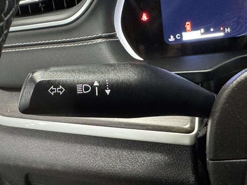 Used 2023 Jeep Grand Cherokee Limited AWD/4WD image 26