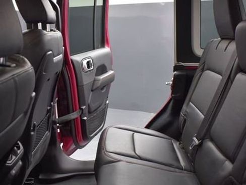 Used 2024 Jeep Wrangler Unlimited Rubicon image 8