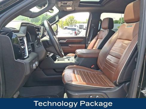 Used 2024 GMC Sierra 2500 Denali Ultimate AWD/4WD image 2