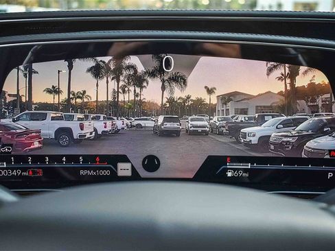 Used 2021 Cadillac Escalade Premium Luxury w/ Driver Assist Tech Package image 22