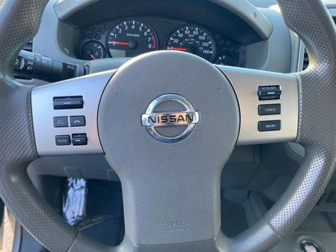 Used 2020 Nissan Frontier SV image 13