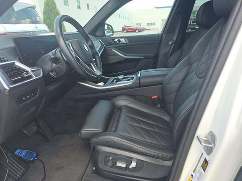 Used 2025 BMW X5 xDrive50e AWD/4WD image 6