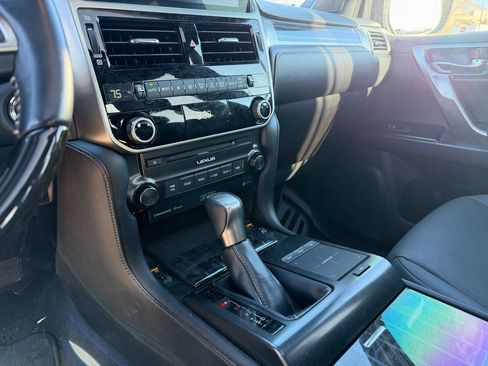 Used 2022 Lexus GX 460 Premium image 12