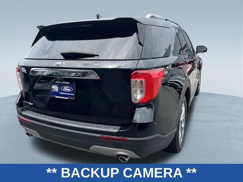 Used 2023 Ford Explorer Limited w/ Equipment Group 301A RWD image 3