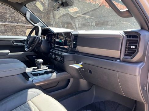 New 2026 Chevrolet Silverado 1500 ZR2 w/ Dark Appearance Package AWD/4WD image 27