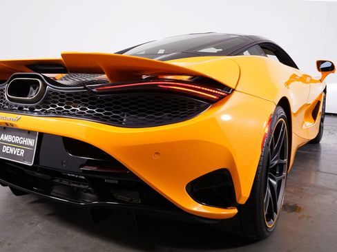Used 2025 McLaren 750S image 19