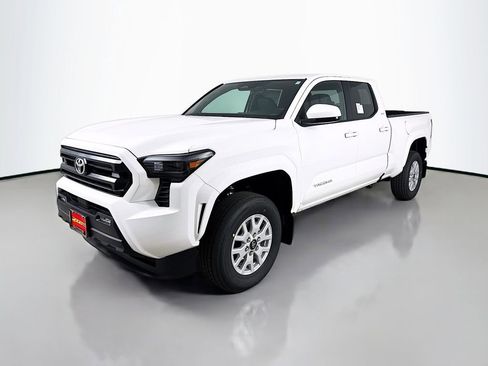 New 2026 Toyota Tacoma SR5 AWD/4WD image 3