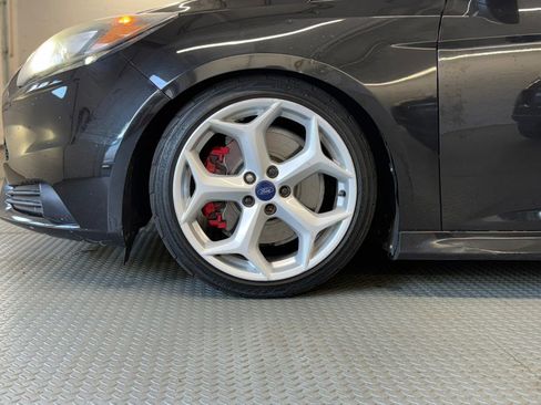 Used 2014 Ford Focus ST w/ Equipment Group 202A FWD image 16