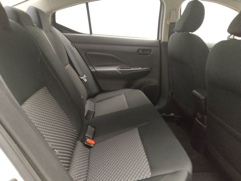 Used 2022 Nissan Versa S FWD image 19