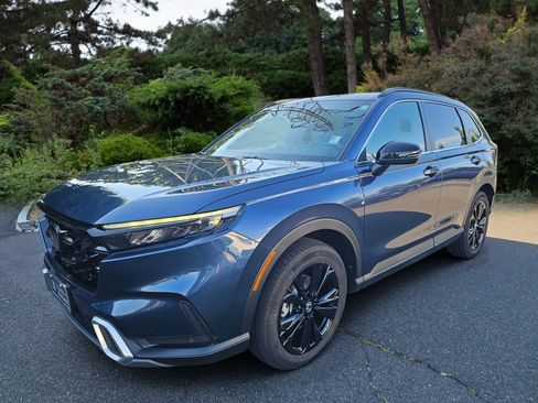 Certified 2024 Honda CR-V Sport Touring image 3