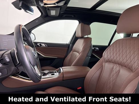 Used 2025 BMW X5 xDrive50e image 2