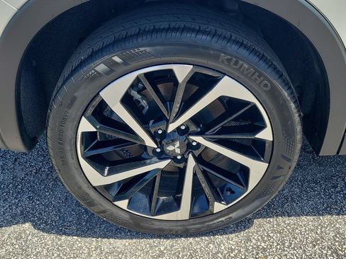 Used 2024 Mitsubishi Outlander SE FWD image 5