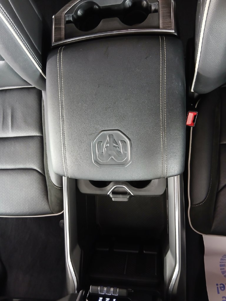 Used 2026 RAM 1500 Laramie w/ Sport Appearance Package AWD/4WD image 17