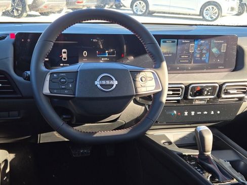 New 2026 Nissan Sentra SR w/ Floor Mat Package FWD image 15