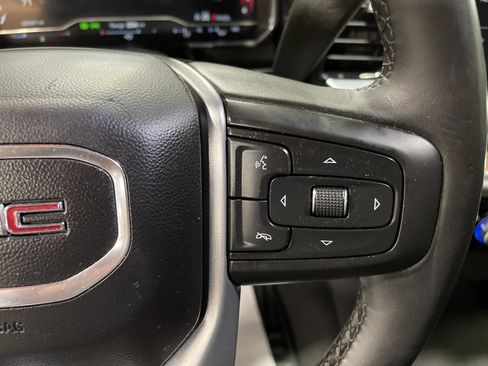 Used 2023 GMC Sierra 1500 SLE image 18