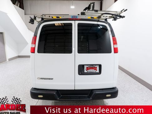 Used 2020 Chevrolet Express 2500 w/ Driver Convenience Package RWD image 4