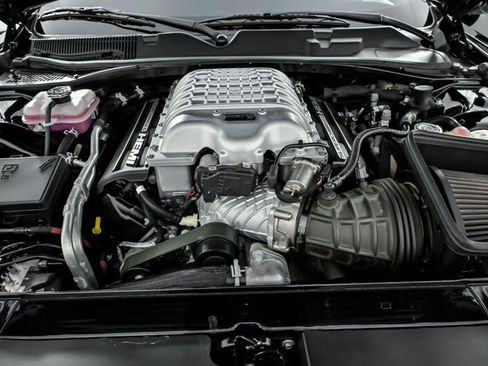 Used 2019 Dodge Challenger SRT Hellcat Redeye RWD image 14