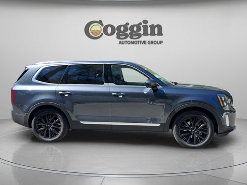 Used 2022 Kia Telluride SX w/ SX Prestige Package image 6