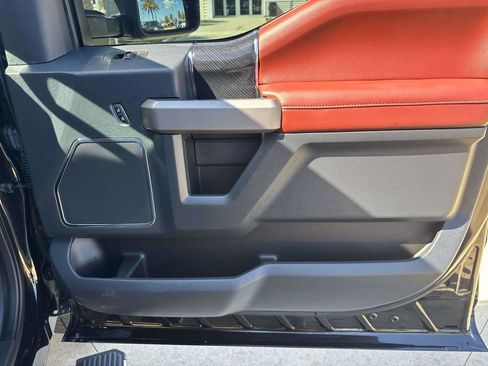 Used 2022 Ford F250 Platinum w/ FX4 Off-Road Package AWD/4WD image 15