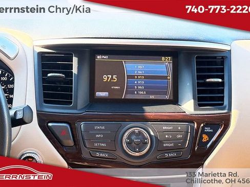 Used 2016 Nissan Pathfinder SL AWD/4WD image 10