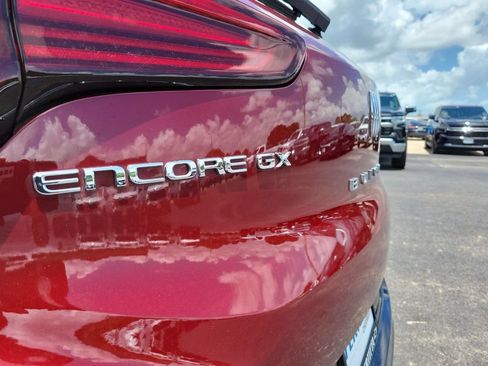Certified 2024 Buick Encore GX Sport Touring FWD image 29