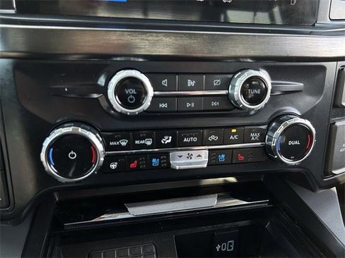 Used 2024 Ford F350 Lariat w/ Sport Appearance Package image 22