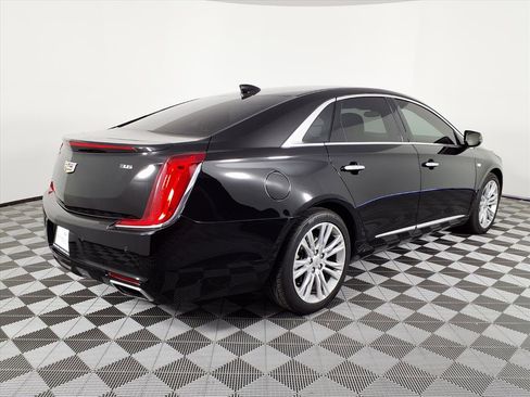 Used 2019 Cadillac XTS Luxury image 4