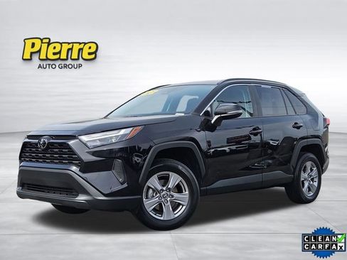 Used 2025 Toyota RAV4 XLE AWD/4WD image 1