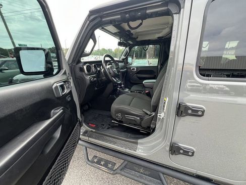 Used 2021 Jeep Wrangler Unlimited Sport image 11