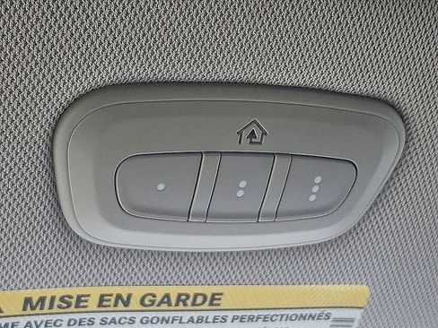 Used 2021 Chrysler Pacifica Limited w/ Premium & Safety Sphere Group FWD image 26