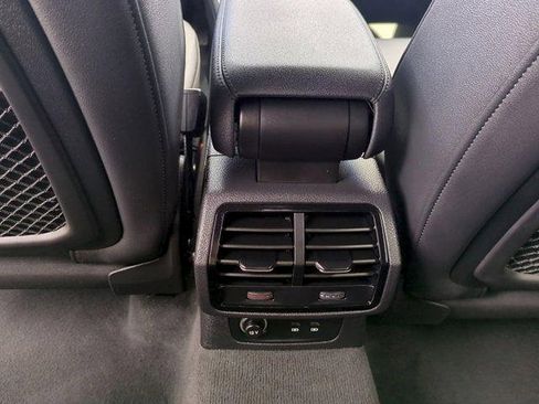 Used 2024 Audi Q3 2.0T Premium AWD/4WD image 21