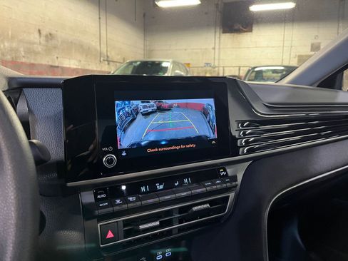 Used 2025 Toyota Camry LE image 17