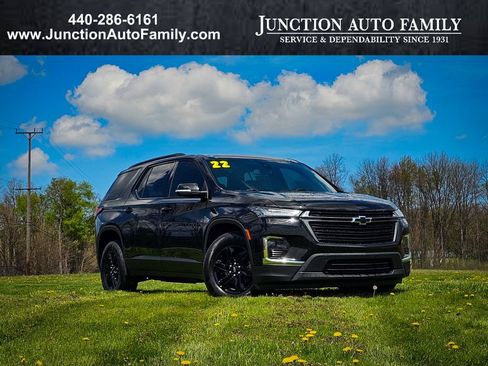 Used 2022 Chevrolet Traverse LT w/ Midnight/Sport Edition AWD/4WD image 1