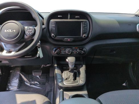 Used 2024 Kia Soul LX w/ Option Group 015 FWD image 11