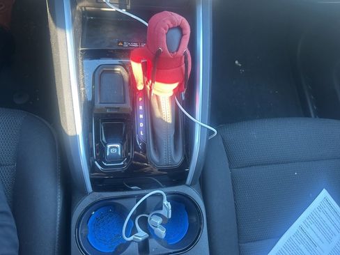 Used 2023 Chevrolet Colorado LT w/ LT Convenience Package II image 18