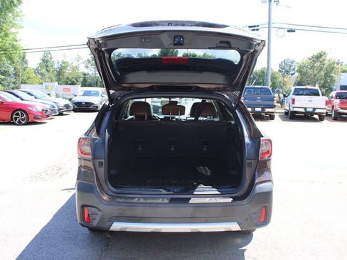 Used 2021 Subaru Outback Touring w/ Popular Package #2 AWD/4WD image 11