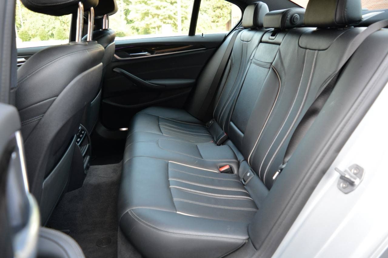 Used 2019 BMW 530i xDrive w/ Convenience Package AWD/4WD image 12