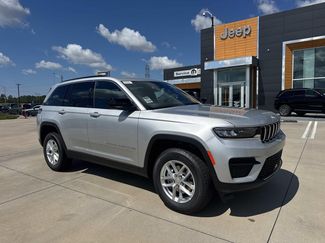 New 2026 Jeep Grand Cherokee Laredo RWD video 1