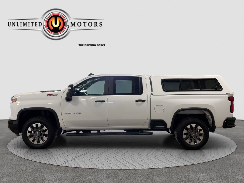 Used 2024 Chevrolet Silverado 2500 Custom w/ Custom Convenience Package AWD/4WD image 2