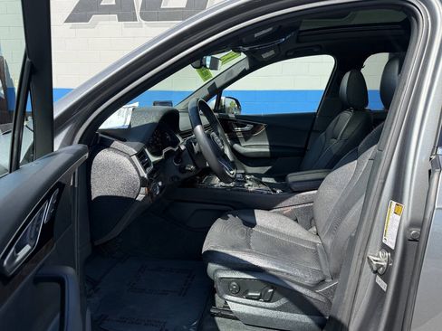 Used 2018 Audi Q7 3.0T Prestige AWD/4WD image 7