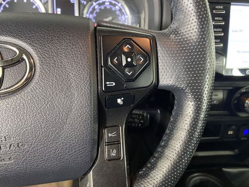 Used 2023 Toyota 4Runner TRD Off-Road Premium w/ Moonroof Package AWD/4WD image 19