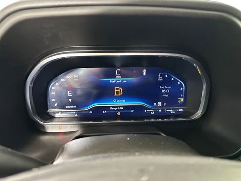 Used 2023 Chevrolet Tahoe Z71 w/ Luxury Package image 17