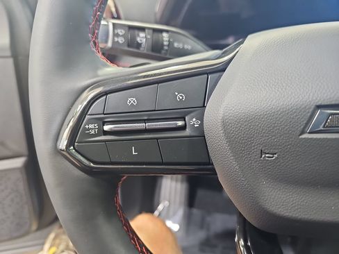 Certified 2025 Chevrolet Equinox RS w/ Safety and Technology Package FWD image 22
