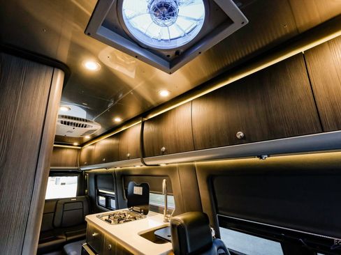 Used 2022 Mercedes-Benz Sprinter 3500 image 93