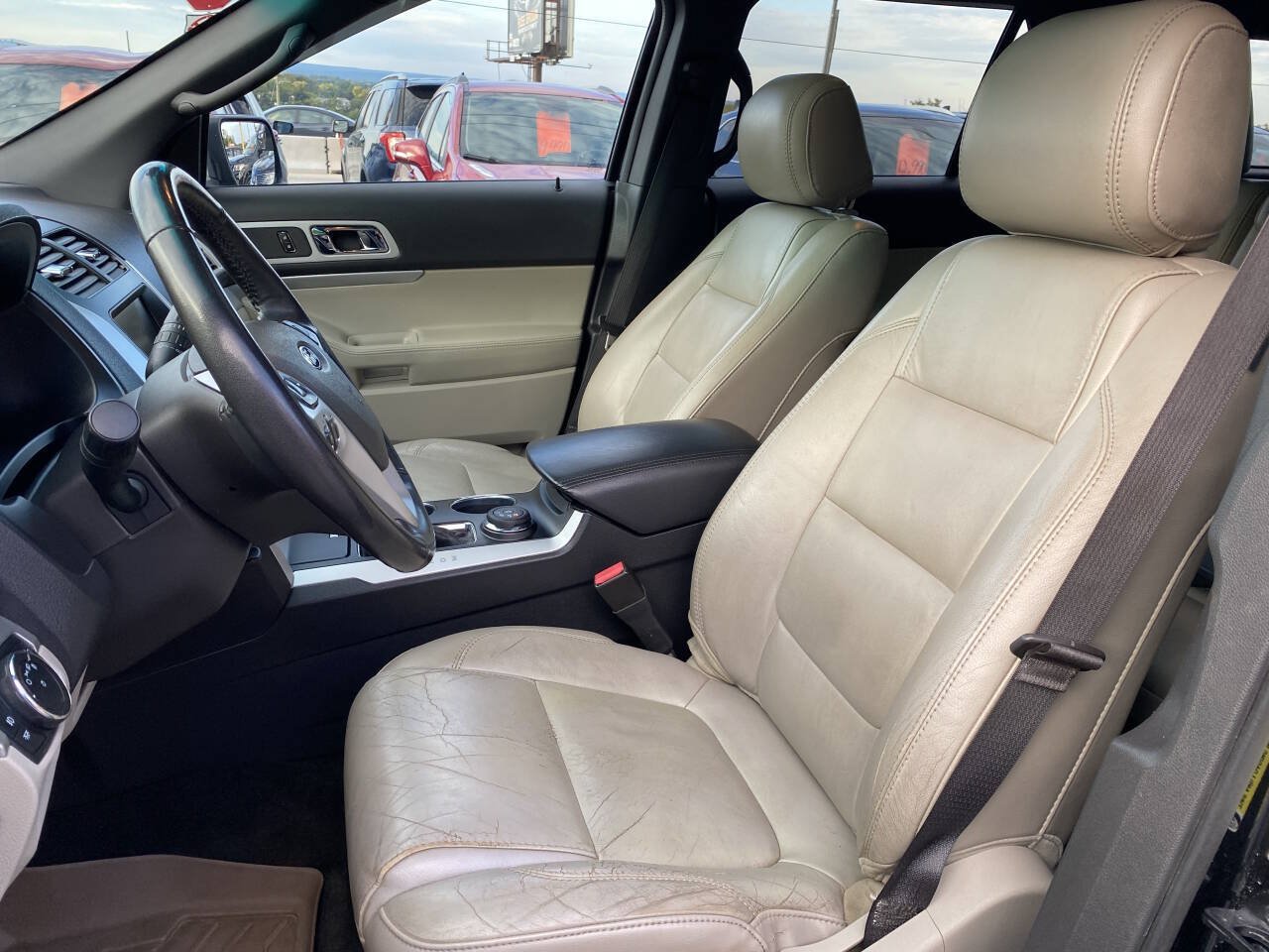 Used 2012 Ford Explorer XLT AWD/4WD image 12