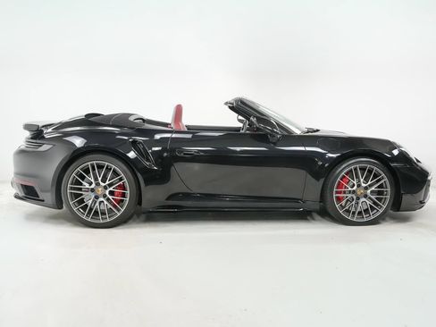 Certified 2023 Porsche 911 Cabriolet AWD/4WD image 9