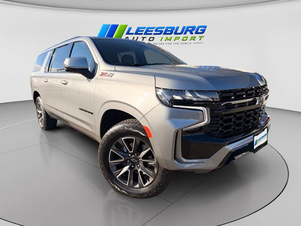 Used 2023 Chevrolet Suburban Z71 w/ Luxury Package AWD/4WD image 1